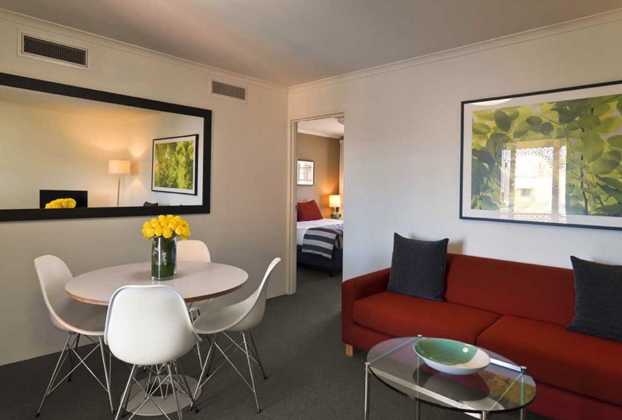 Adina Serviced Apartments Canberra Kingston Extérieur photo
