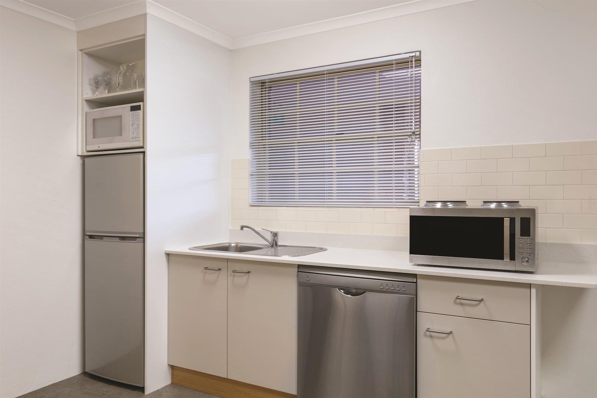 Adina Serviced Apartments Canberra Kingston Extérieur photo