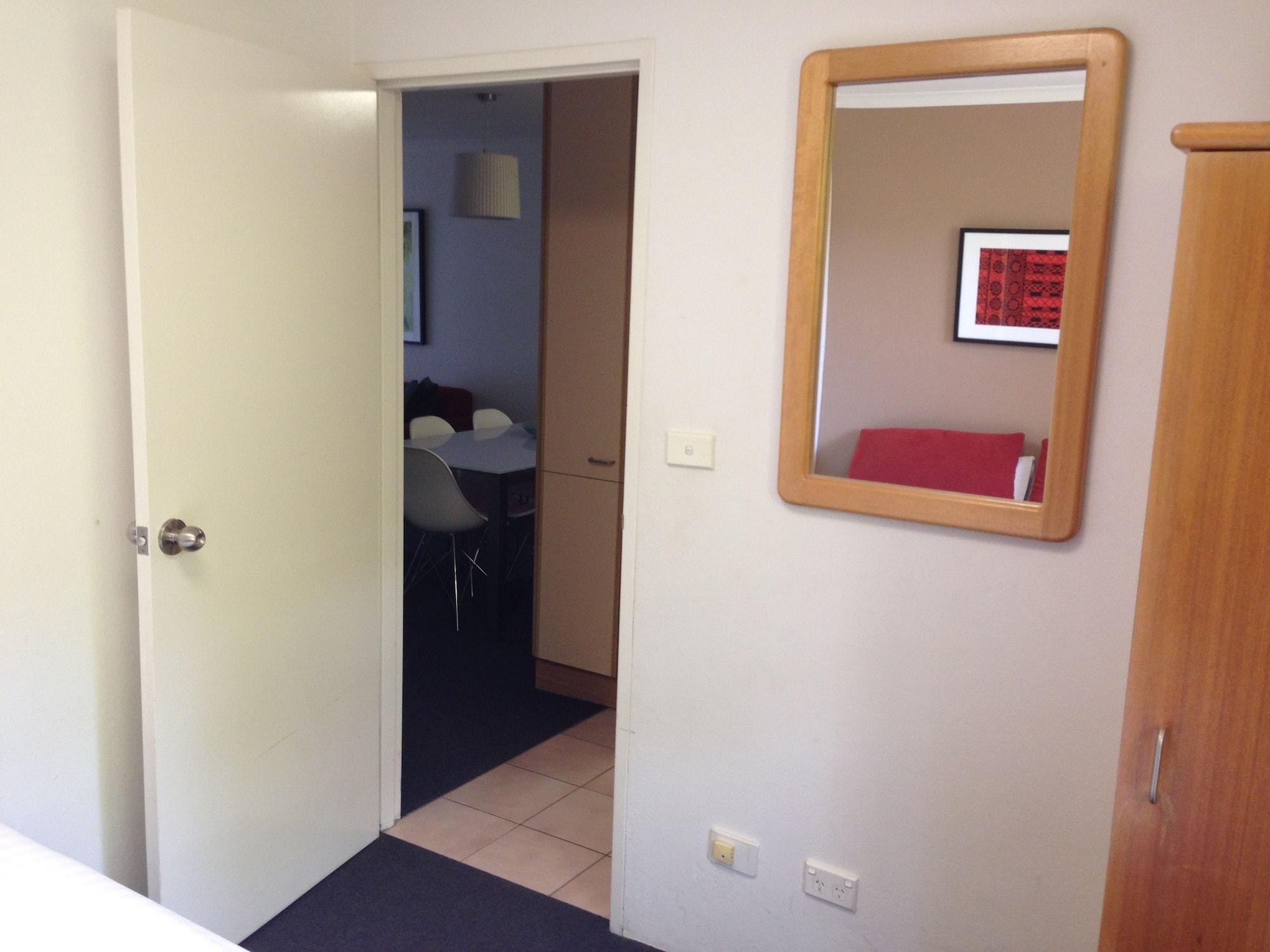 Adina Serviced Apartments Canberra Kingston Extérieur photo