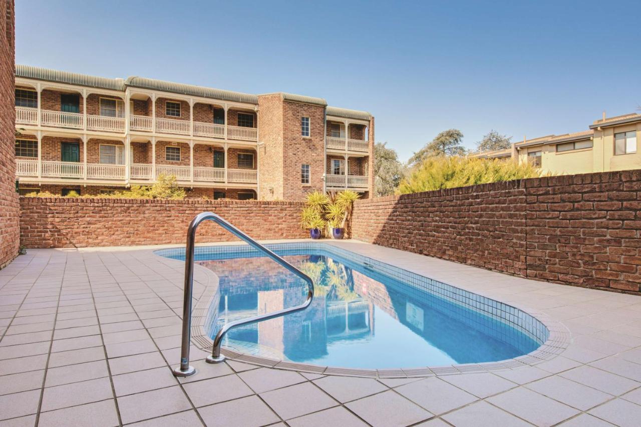 Adina Serviced Apartments Canberra Kingston Extérieur photo
