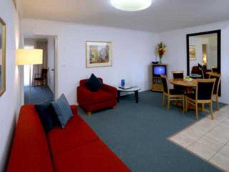 Adina Serviced Apartments Canberra Kingston Extérieur photo