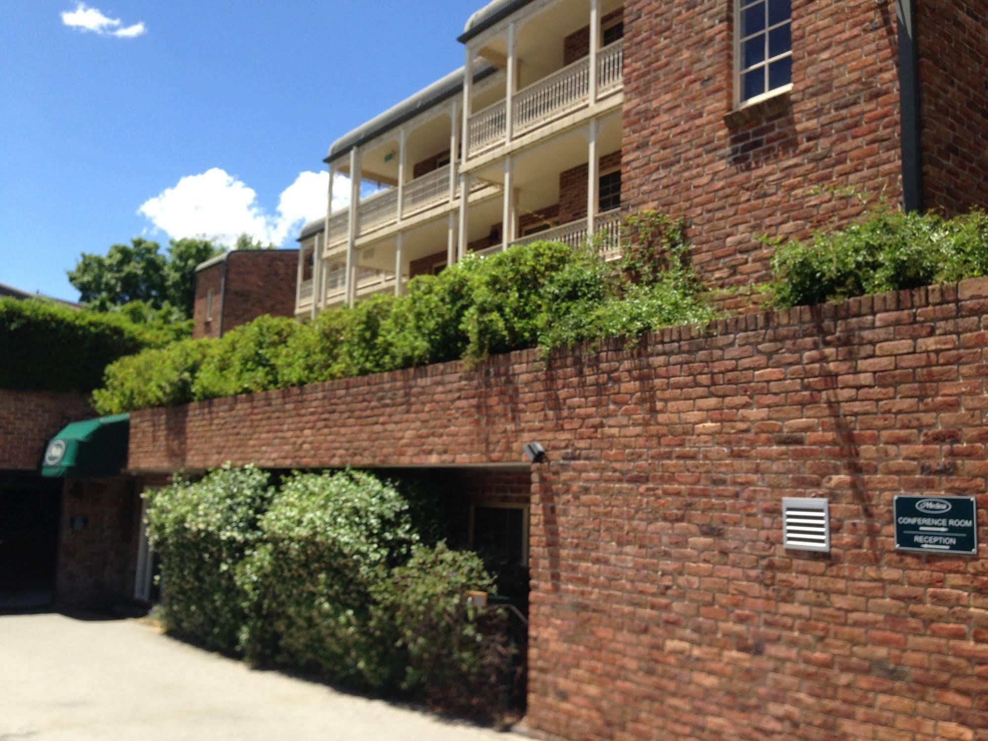 Adina Serviced Apartments Canberra Kingston Extérieur photo
